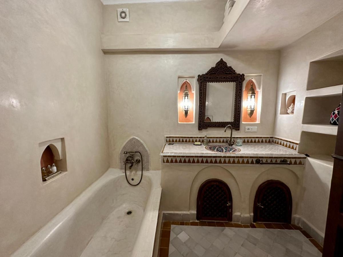 Triple Room Bath