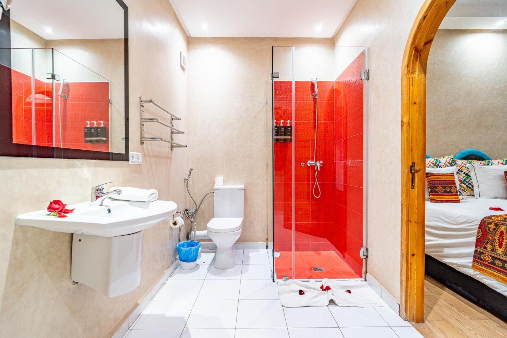Family Room Shower