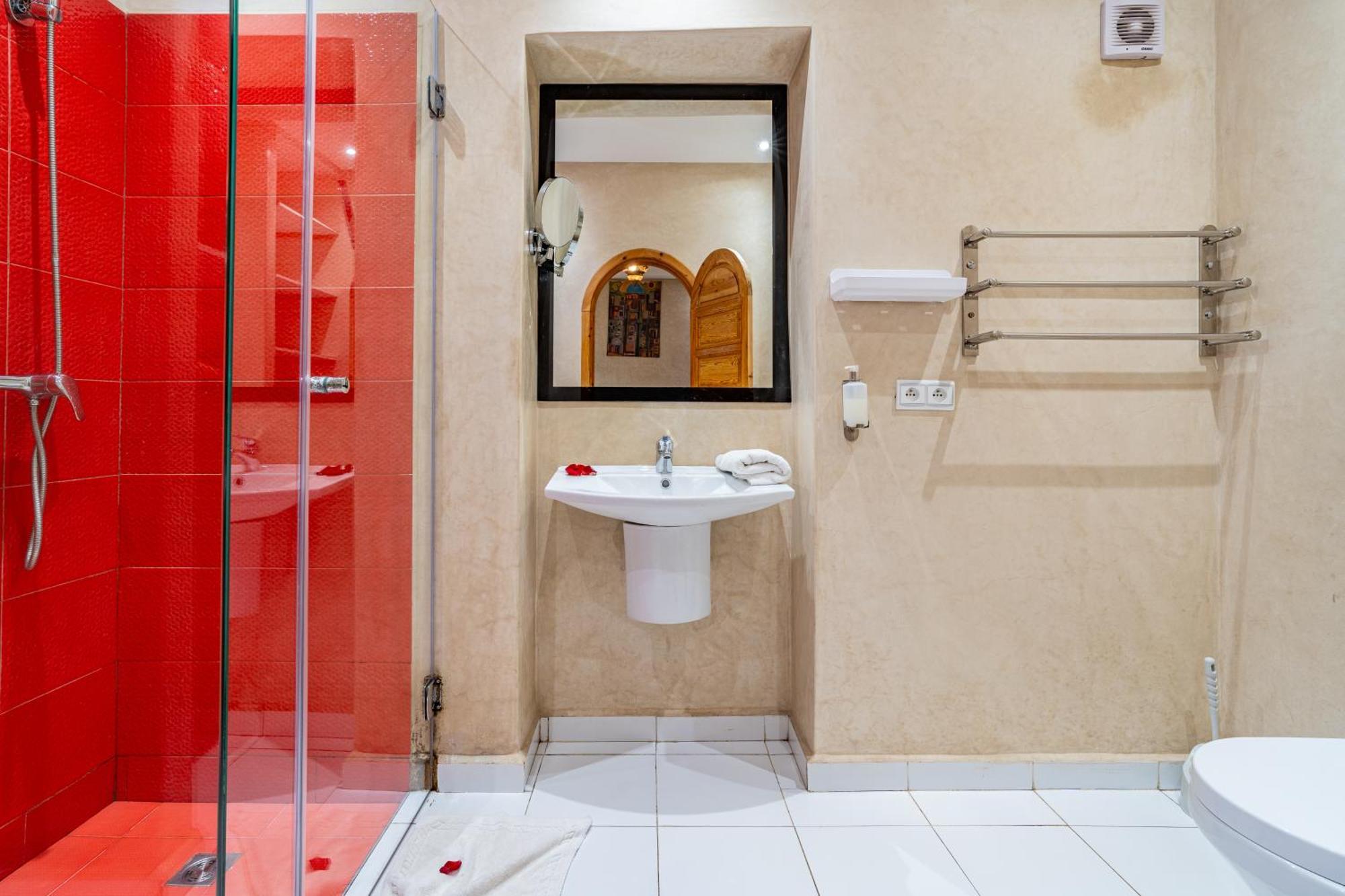 Basic Triple Room