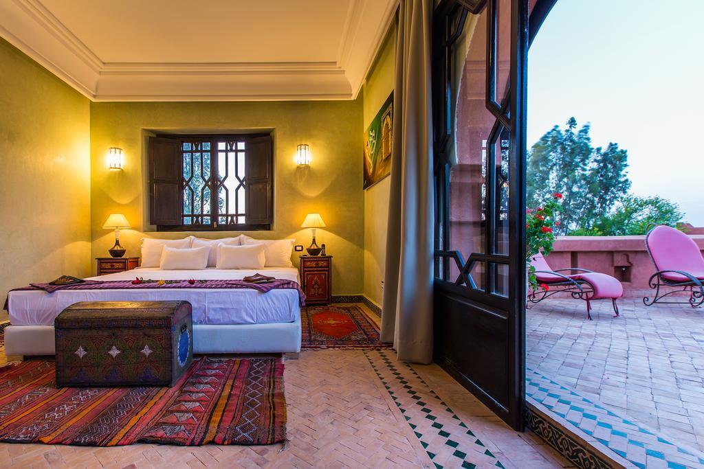 Quarto Duplo com Vista Jardim