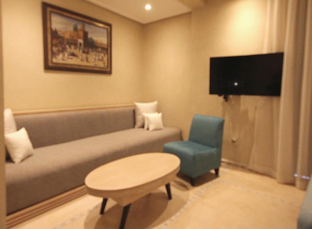 Quarto Twin Standard com Sofá