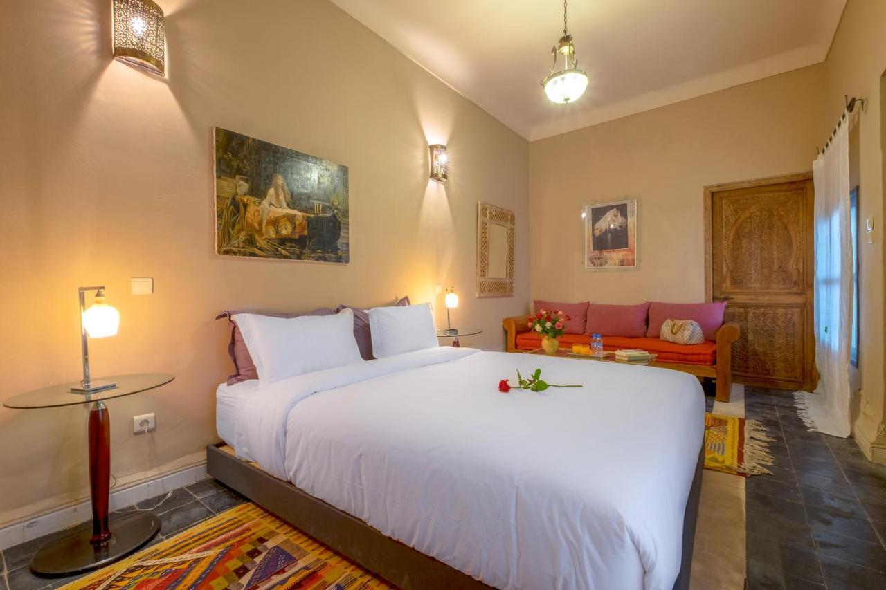 Double Room Private Bathroom