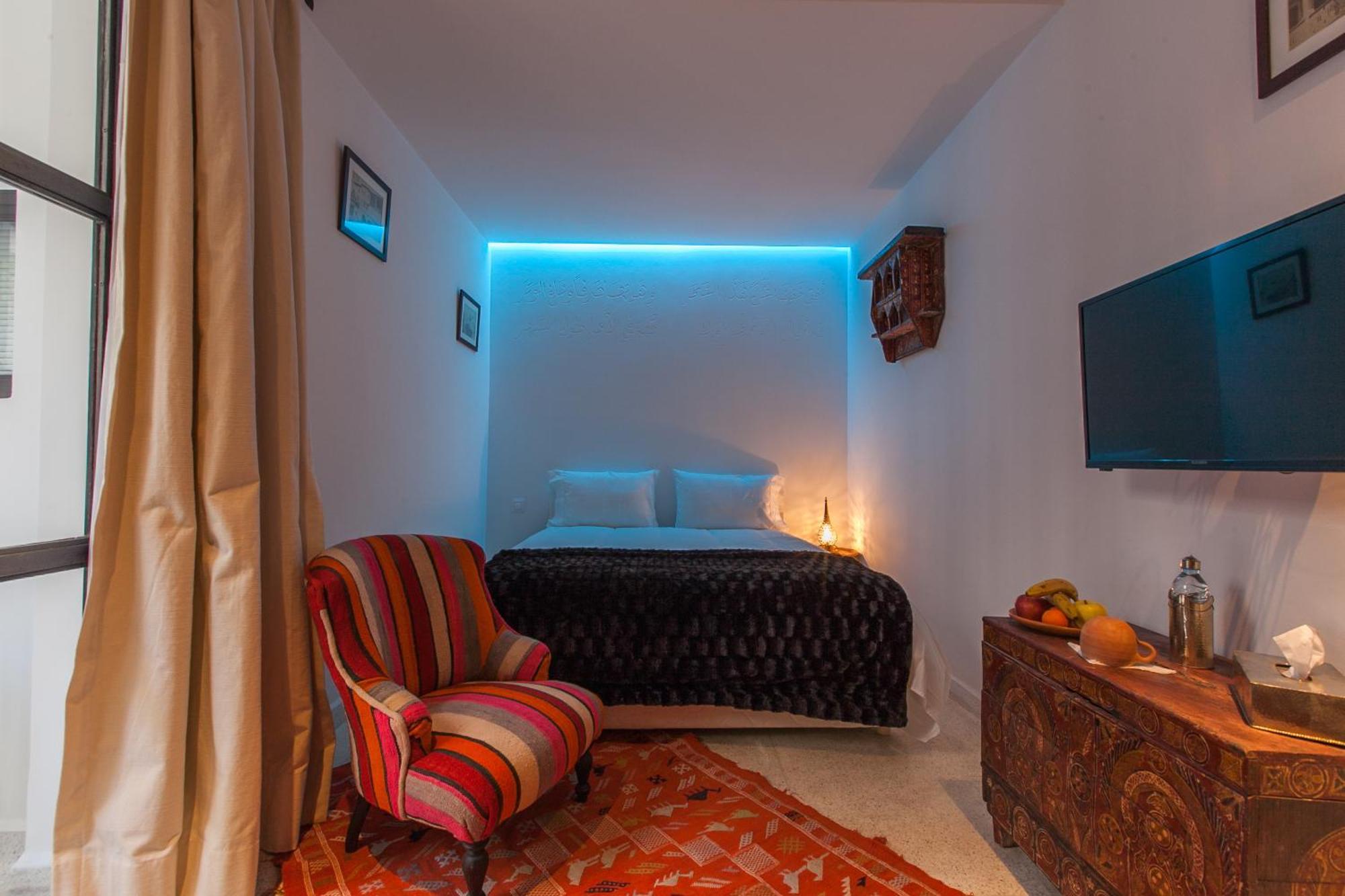 Double Room Private Bathroom