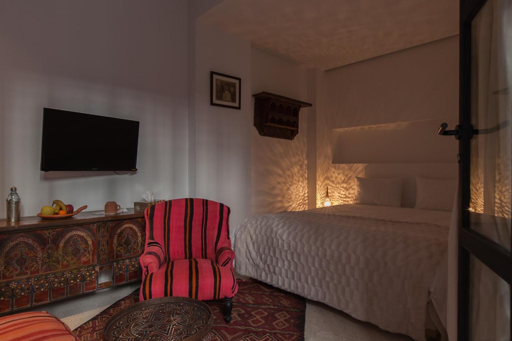 Double Room Private Bathroom