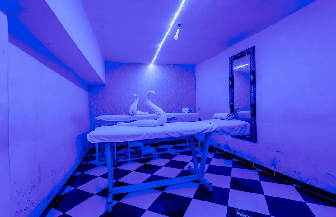 Riad Salma Restaurant Spa-1