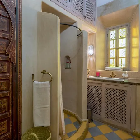 Riad Saiot-2