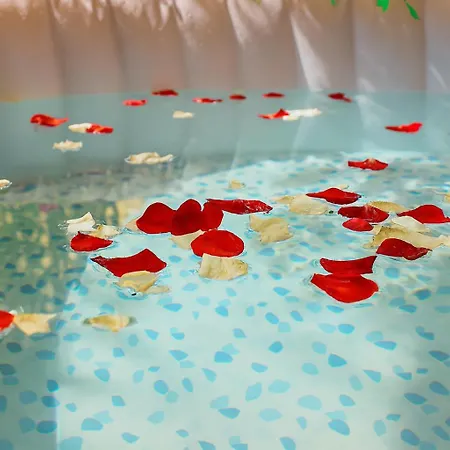 Riad Safran Rouge Jacuzzi Rooftop-3
