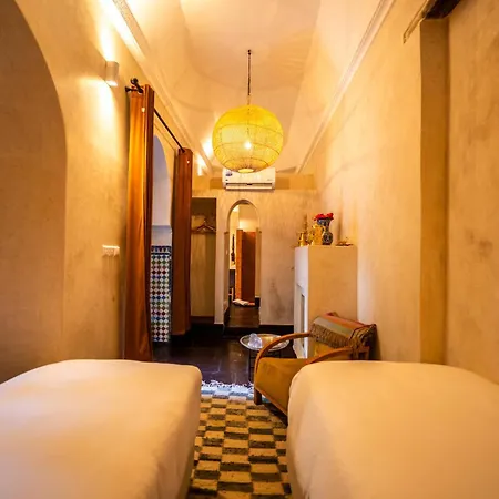 Riad Les Yeux Bleus-2